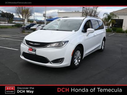 Used 2018 Chrysler Pacifica Touring-L