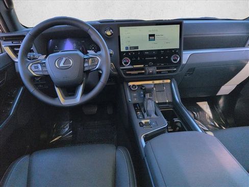 Used 2025 Lexus GX 550 w/ Accessory Package (2T) image 23