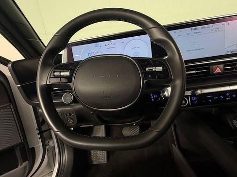 Used 2025 Hyundai Ioniq 6 SE RWD image 14