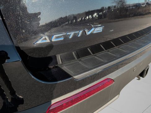 Used 2025 Ford Explorer Active w/ Active Comfort Package image 42