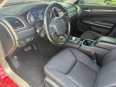 Used 2021 Chrysler 300 Touring w/ Sport Appearance Package image 13