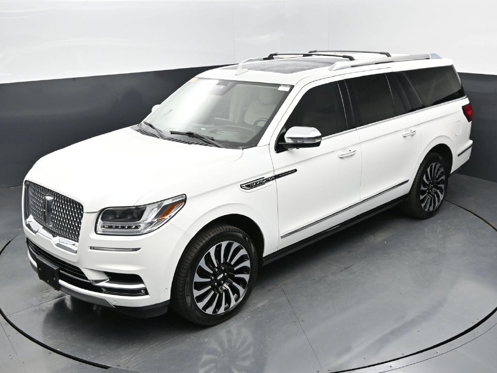 Used 2021 Lincoln Navigator L Black Label w/ Cargo Convenience Package AWD/4WD image 30