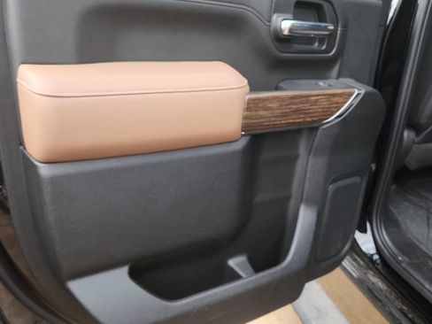 Used 2023 Chevrolet Silverado 2500 High Country AWD/4WD image 12