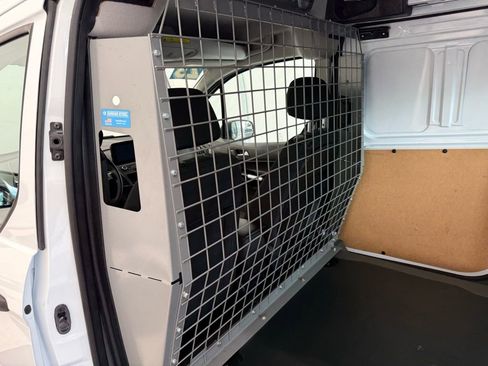 Used 2023 Ford Transit Connect XLT image 16