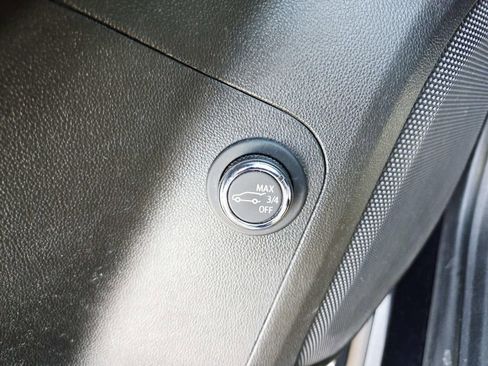 Used 2021 GMC Acadia SLE w/ Driver Convenience Package image 37