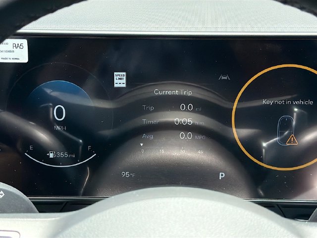 New 2026 Hyundai Kona Limited FWD image 12