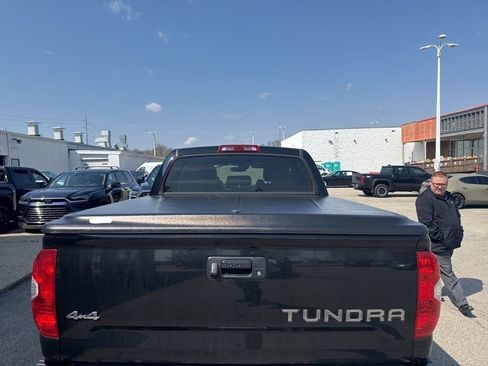 Used 2019 Toyota Tundra Limited w/ Limited Premium Package image 4