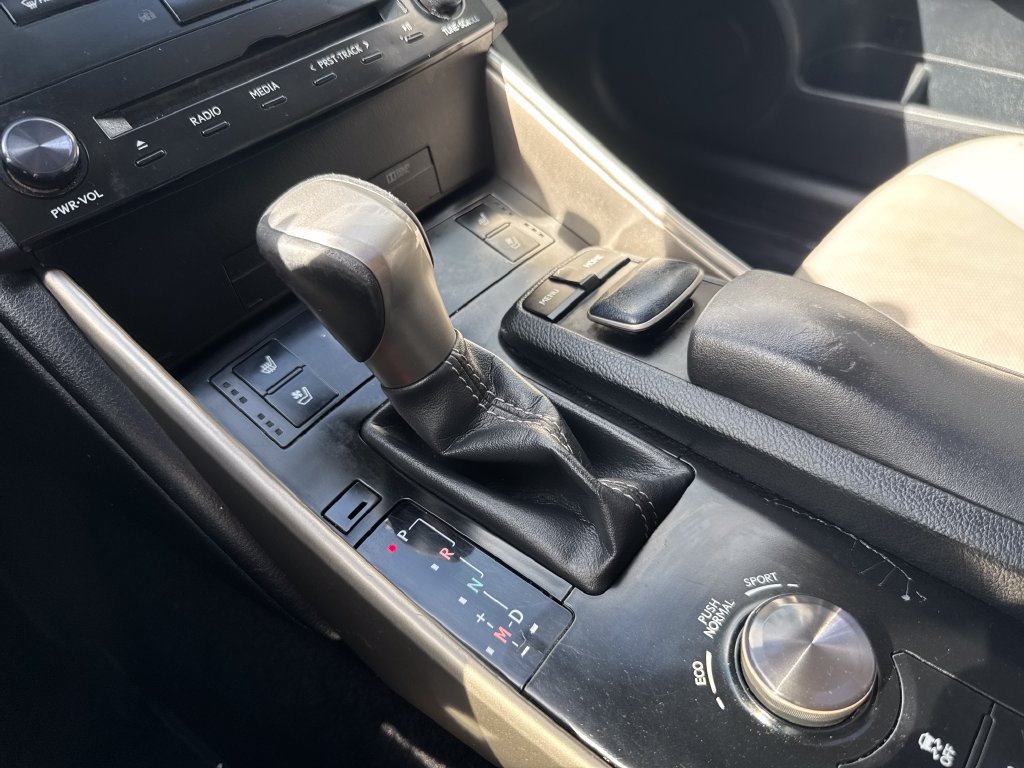 Used 2014 Lexus IS 350 w/ Navigation Package RWD image 24