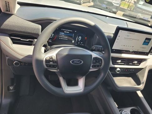Used 2026 Ford Explorer Active image 30