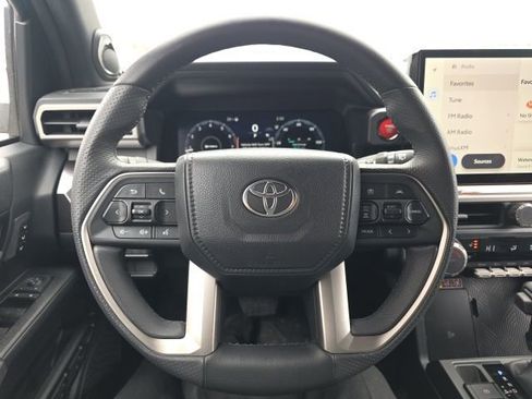 Used 2025 Toyota 4Runner TRD Off-Road Premium image 20