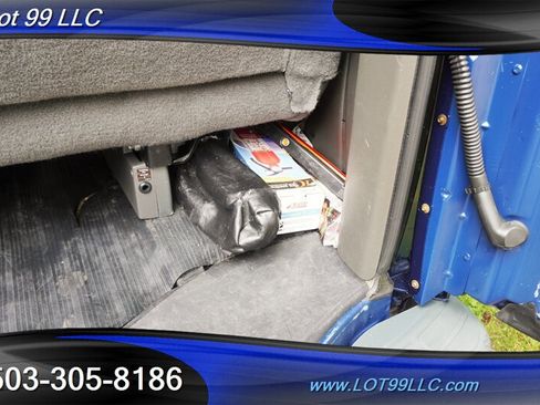 Used 2001 Chevrolet Express 3500 Extended Passenger w/ Convenience Pkg RWD image 13