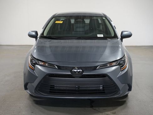 Certified 2025 Toyota Corolla LE FWD image 2