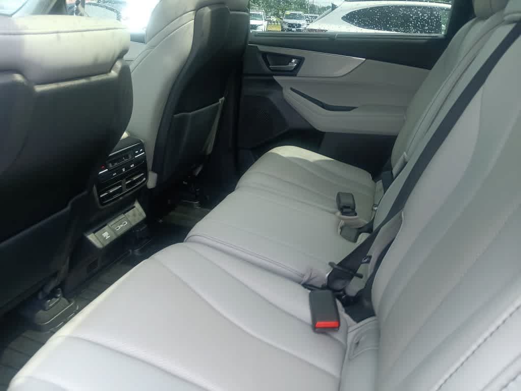 Used 2024 Acura MDX w/ Technology Package AWD/4WD image 18