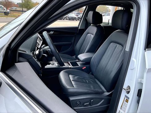 Used 2020 Audi Q5 2.0T Premium Plus w/ Premium Plus Package image 7