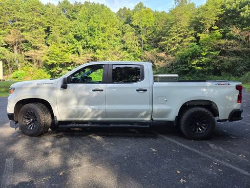 Used 2023 Chevrolet Silverado 1500 W/T w/ WT Value Package AWD/4WD image 11