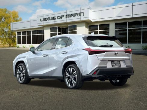 New 2026 Lexus UX 300h AWD image 3