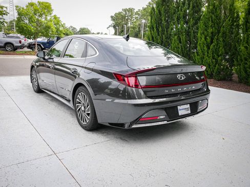 Used 2023 Hyundai Sonata Limited FWD image 9