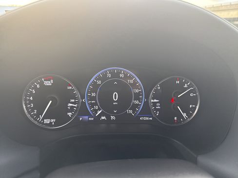 Used 2024 Buick Enclave Premium AWD/4WD image 20