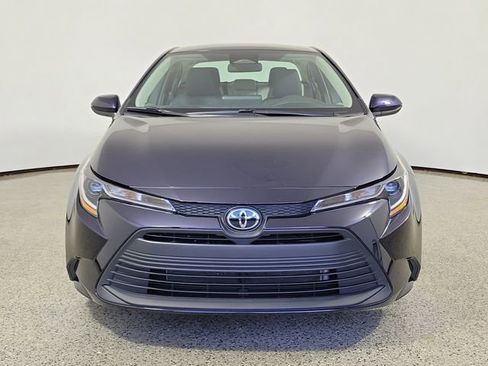 Used 2023 Toyota Corolla LE FWD image 3