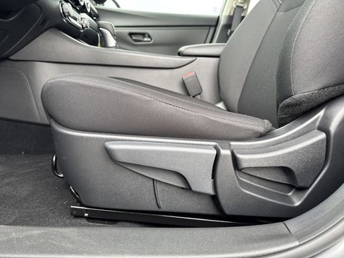 New 2025 Nissan Sentra S image 11