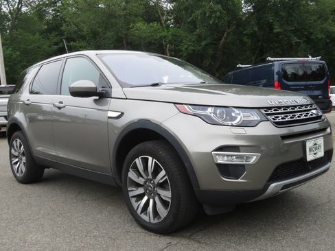 Used 2017 Land Rover Discovery Sport HSE Luxury AWD/4WD image 3
