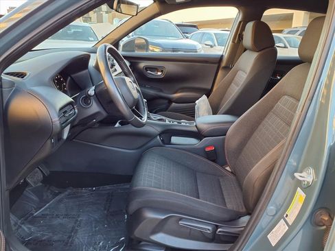 Used 2023 Honda HR-V Sport image 13