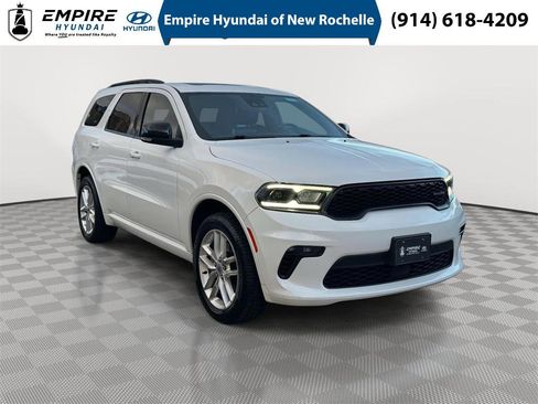 Used 2023 Dodge Durango GT image 1