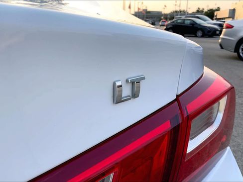 Used 2023 Chevrolet Malibu LT FWD image 10