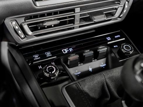 Used 2023 Porsche 911 Carrera T image 34