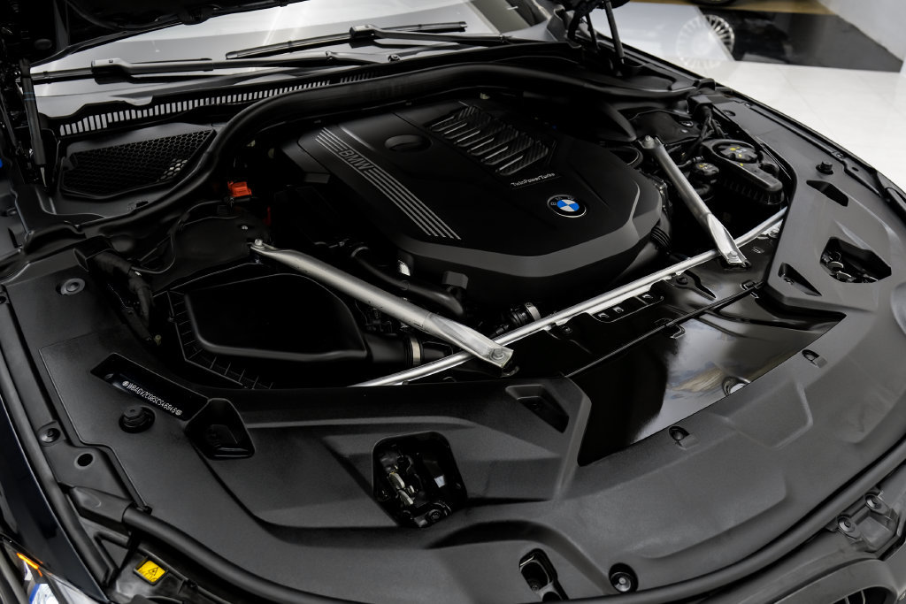 Used 2025 BMW 840i w/ M Sport Professional Package RWD image 52
