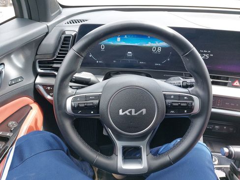 Used 2024 Kia Sportage SX image 16