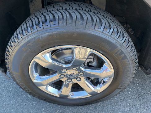 Used 2021 Ford F150 Lariat w/ Equipment Group 502A High AWD/4WD image 9