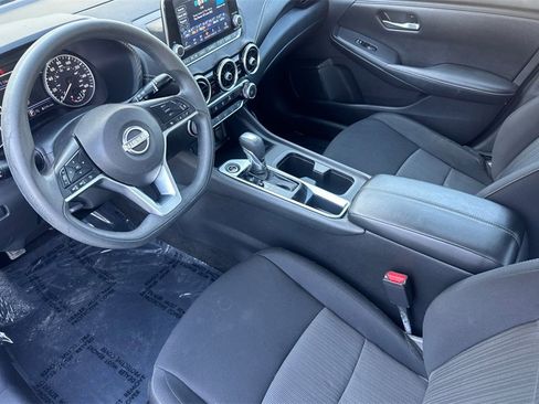 Used 2024 Nissan Sentra SV image 9