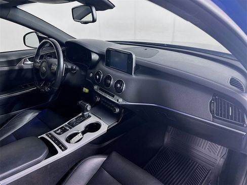 Used 2019 Kia Stinger GT image 32