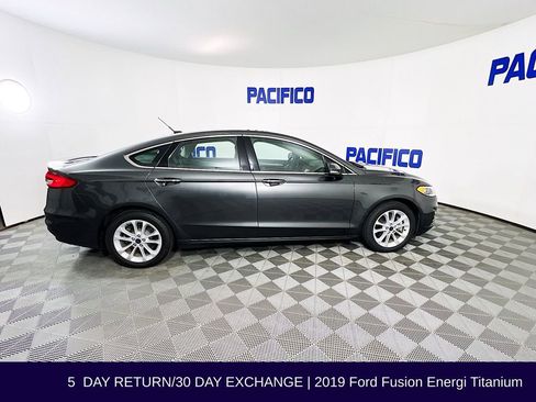 Used 2019 Ford Fusion Energi Titanium image 9