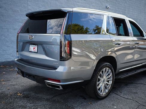 Used 2024 Cadillac Escalade Premium Luxury image 14