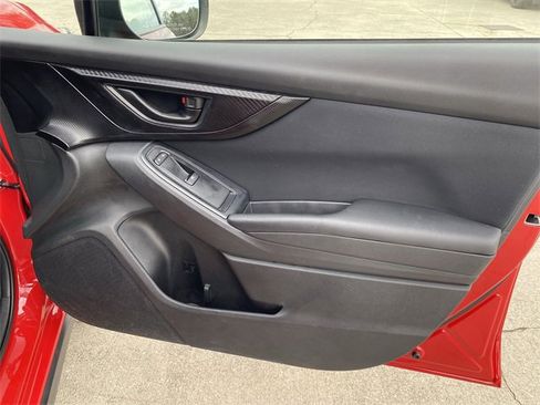 Used 2021 Subaru Crosstrek 2.0i image 23