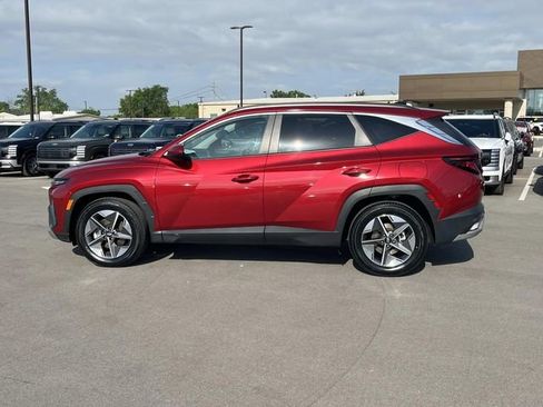 Certified 2025 Hyundai Tucson SEL image 8