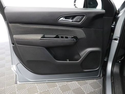 Used 2024 Honda Prologue EX image 11
