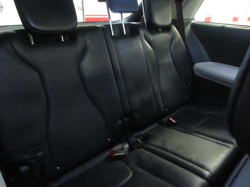 Used 2023 Kia Carnival SX Prestige image 20