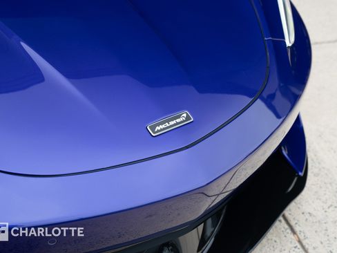 Used 2022 McLaren GT image 4