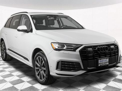 Used 2023 Audi Q7 2.0T Premium Plus w/ Premium Plus Package AWD/4WD image 16