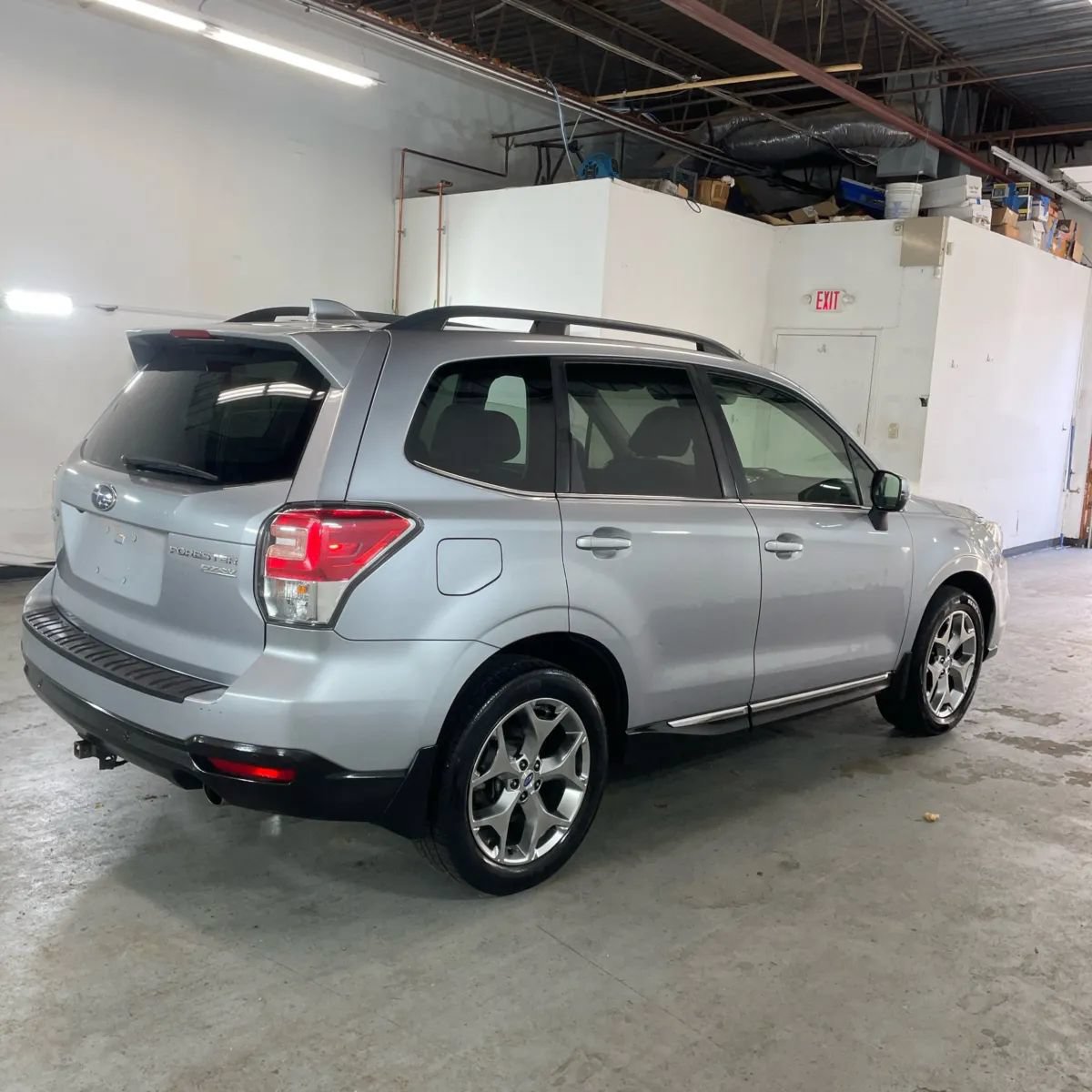 Used 2017 Subaru Forester 2.5i Touring AWD/4WD image 10