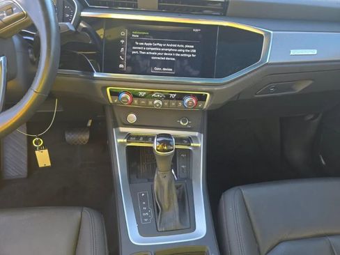 Used 2020 Audi Q3 2.0T Premium Plus image 9