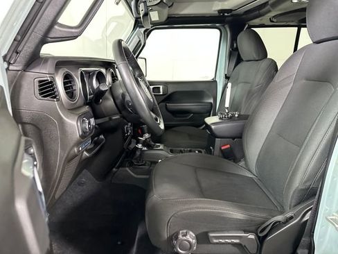 Used 2023 Jeep Wrangler Unlimited w/ Cold Weather Group image 11