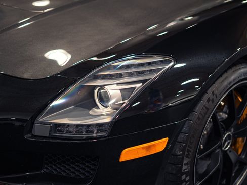 Used 2015 Mercedes-Benz SLS AMG GT Final Edition image 26