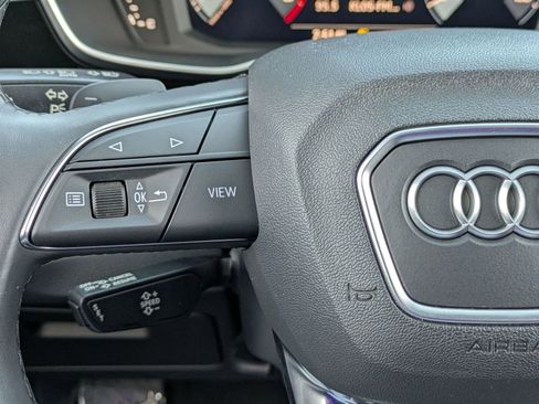 Used 2023 Audi Q3 2.0T Premium w/ Convenience Package AWD/4WD image 10