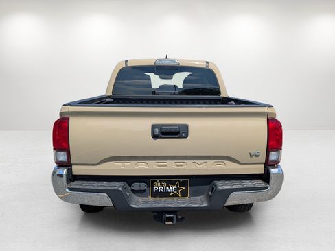 Used 2019 Toyota Tacoma SR5 RWD image 6