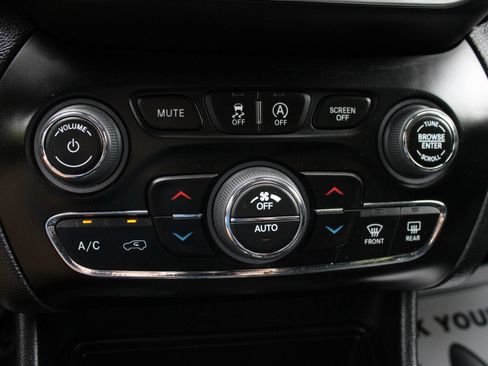 Used 2022 Jeep Cherokee Latitude Lux AWD/4WD image 44