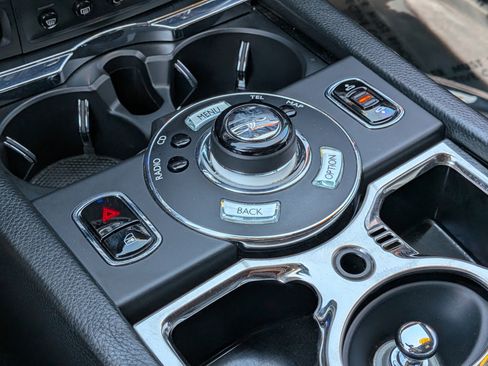 Used 2013 Rolls-Royce Ghost RWD image 32